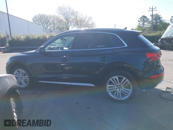 2018 Audi Q5 Premium Plus with VIN WA1BNAFY1J2126669, listed as a IAAI auction lot 41877318 with 44,397 mi miles. Bid and sale history available at carsss.com. Image 14.