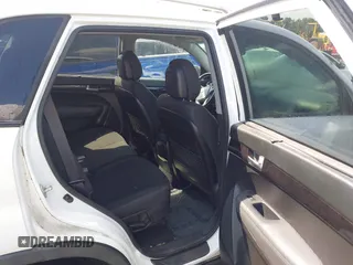 2015 Kia Sorento LX with VIN 5XYKTDA6XFG551064, listed as a IAAI auction lot 42536365 with 166,050 mi miles and . Bid and sale history available at DreamBid. Image 8.