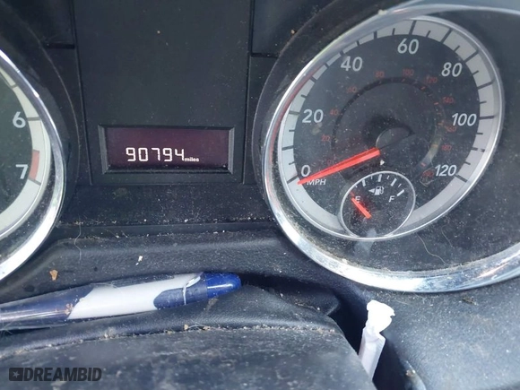 2019 Dodge Grand Caravan SXT with VIN 2C4RDGCG1KR748181, listed as a IAAI auction lot 40500817 with 90,794 mi miles. Bid and sale history available at carsss.com. Image 7.