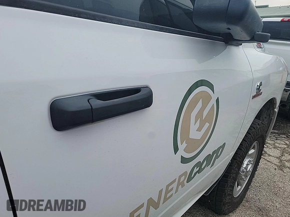 2022 Ram 2500 Tradesman with VIN 3C6UR5HL6NG155598, listed as a IAAI auction lot 42600127 with 123,453 mi miles and . Bid and sale history available at DreamBid. Image 13.