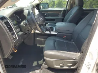 2018 Ram 1500 Big Horn z VIN 1C6RR7LT7JS254698, wystawiony jako Copart lot #57526965 z przebiegiem 46 700 mil mil oraz Szkoda całkowita • Salvage title. Historia ofert i sprzedaży dostępna na DreamBid. Obrazek 7.