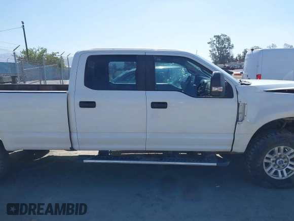 2018 Ford F-250 XL with VIN 1FT7W2B60JEB51984, listed as a IAAI auction lot 42282958 with 76,521 mi miles and . Bid and sale history available at DreamBid. Image 13.