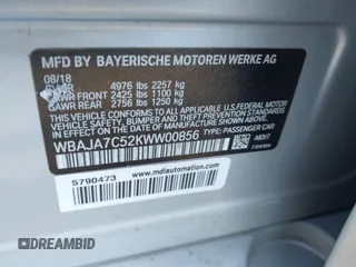 2019 BMW 5 Series 530i xDrive с VIN WBAJA7C52KWW00856, выставлен на аукционе IAAI как лот 41991300 с пробегом 81 487 миль миль и . История ставок и продаж доступна на DreamBid. Изображение 9.
