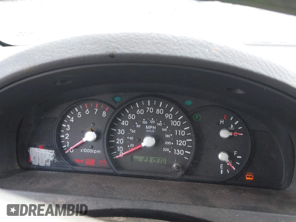 2004 Kia Sorento LX with VIN KNDJC733845275473, listed as a IAAI auction lot 40746072 with 231,936 mi miles. Bid and sale history available at carsss.com. Image 7.