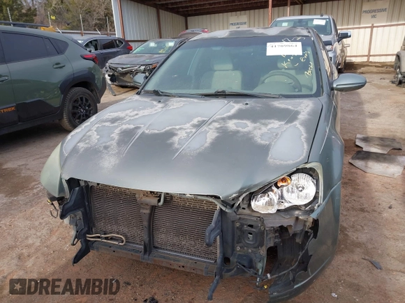 2006 Nissan Altima 2.5 with VIN 1N4AL11D66N351757, listed as a IAAI auction lot 41709864 with 189,486 mi miles. Bid and sale history available at carsss.com. Image 6.