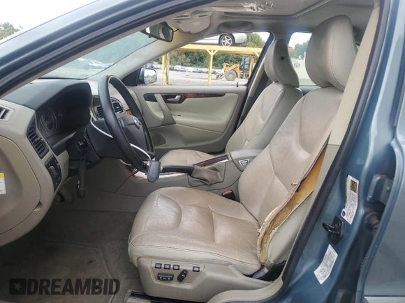 2005 Volvo S60 with VIN YV1RH592552437256, listed as a Copart auction lot 71133844 with 182,321 mi miles and Clean Title. Bid and sale history available at carsss.com. Image 7.