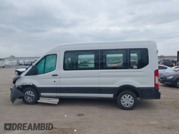 2019 Ford Transit with VIN 1FTYR2CM3KKA06742, listed as a IAAI auction lot 42062863 with 96,461 mi miles. Bid and sale history available at carsss.com. Image 15.
