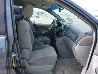 2006 Toyota Sienna CE with VIN 5TDZA23C36S558596, listed as a IAAI auction lot 42073350 with 199,543 mi miles and . Bid and sale history available at DreamBid. Image 5.