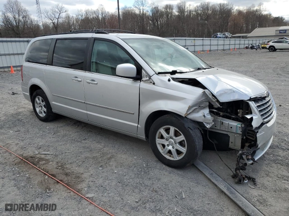 2010 Chrysler Town & Country Touring Plus with VIN 2A4RR8D19AR320868, listed as a Copart auction lot 50519985 with 220,844 mi miles and Salvage Title. Bid and sale history available at carsss.com. Image 4.