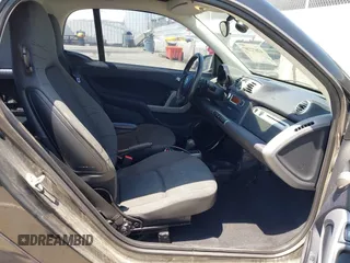 2014 Smart fortwo Pure with VIN WMEEJ3BA1EK752202, listed as a IAAI auction lot 42672207 with 65,736 mi miles and . Bid and sale history available at DreamBid. Image 5.