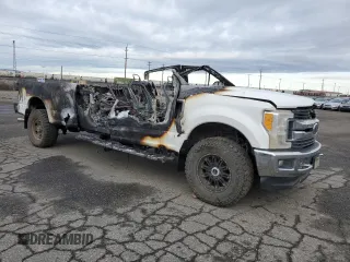 2017 Ford F-250 Lariat z VIN 1FT7W2B64HEE72422, wystawiony jako Copart lot #48061785 z przebiegiem Nie podano mil oraz Szkoda całkowita • Salvage title. Historia ofert i sprzedaży dostępna na DreamBid. Obrazek 4.