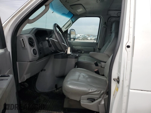 2012 Ford Econoline Cargo Super Duty Commercial with VIN 1FTSE3EL7CDA31855, listed as a Copart auction lot 82871184 with 274,476 mi miles and Clean Title. Bid and sale history available at carsss.com. Image 7.