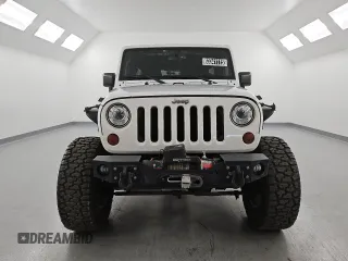 2017 Jeep Wrangler Unlimited Sahara z VIN 1C4BJWEG6HL531793, wystawiony jako Copart lot #63341115 z przebiegiem 154 615 mil mil oraz Czysty tytuł • Clean title. Historia ofert i sprzedaży dostępna na DreamBid. Obrazek 5.
