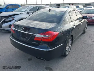 2014 Hyundai Genesis 3.8L with VIN KMHGC4DD7EU264631, listed as a IAAI auction lot 42033725 with 183,397 mi miles. Bid and sale history available at carsss.com. Image 4.