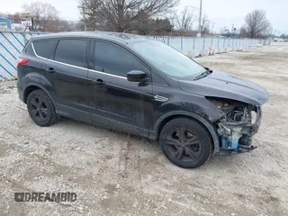 2013 Ford Escape SE с VIN 1FMCU9G97DUC22555, выставлен на аукционе IAAI как лот 41707723 с пробегом 151 862 миль миль и . История ставок и продаж доступна на DreamBid. Изображение 1.
