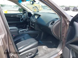 2015 Nissan Pathfinder SL with VIN 5N1AR2MNXFC689849, listed as a IAAI auction lot 42038551 with 165,019 mi miles and . Bid and sale history available at DreamBid. Image 5.