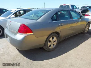 2008 Chevrolet Impala LT with VIN 2G1WT55KX81289406, listed as a IAAI auction lot 41938758 with 136,530 mi miles. Bid and sale history available at carsss.com. Image 4.