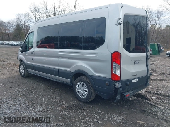 2017 Ford Transit Passenger XL z VIN 1FBAX2CG0HKA88590, wystawiony jako IAAI lot #41955797 z przebiegiem 135 287 mil mil oraz . Historia ofert i sprzedaży dostępna na DreamBid. Obrazek 3.