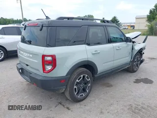 2024 Ford Bronco Sport Outer Banks with VIN 3FMCR9C69RRE43375, listed as a IAAI auction lot 42712092 with 17,827 mi miles and . Bid and sale history available at DreamBid. Image 4.