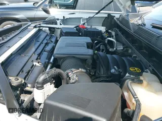 2022 Chevrolet Silverado 1500 LT z VIN 3GCUYDED2NG133388, wystawiony jako IAAI lot #42462081 z przebiegiem 38 949 mil mil oraz . Historia ofert i sprzedaży dostępna na DreamBid. Obrazek 23.