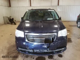 2013 Chrysler Town & Country Touring-L with VIN 2C4RC1CG0DR684735, listed as a Copart auction lot 49238475 with 144,853 mi miles and Clean Title. Bid and sale history available at carsss.com. Image 5.