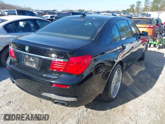 2010 BMW 7 Series 750Li z VIN WBAKB8C57ACY63545, wystawiony jako IAAI lot #41345511 z przebiegiem 110 189 mil mil oraz . Historia ofert i sprzedaży dostępna na DreamBid. Obrazek 4.