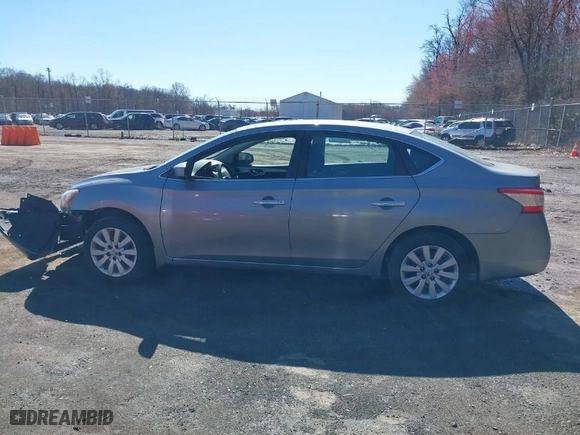 2014 Nissan Sentra SR with VIN 3N1AB7AP1EL686419, listed as a IAAI auction lot 41855324 with 88,326 mi miles. Bid and sale history available at carsss.com. Image 14.