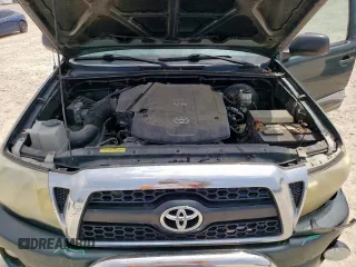 2011 Toyota Tacoma PreRunner z VIN 5TFTU4GN9BX001765, wystawiony jako Copart lot #58019945 z przebiegiem 120 380 mil mil oraz Szkoda całkowita • Salvage title. Historia ofert i sprzedaży dostępna na DreamBid. Obrazek 11.