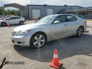 2011 Lexus LS 460 z VIN JTHBL5EF1B5105547, wystawiony jako Copart lot #54480235 z przebiegiem 72 073 mil mil oraz Szkody całkowita. Historia ofert i sprzedaży dostępna na DreamBid. Obrazek 1.