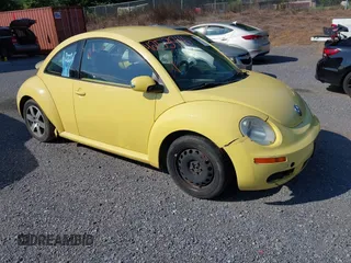 2006 Volkswagen Beetle z VIN 3VWPW31C56M418578, wystawiony jako IAAI lot #42539116 z przebiegiem 191 620 mil mil oraz . Historia ofert i sprzedaży dostępna na DreamBid. Obrazek 1.