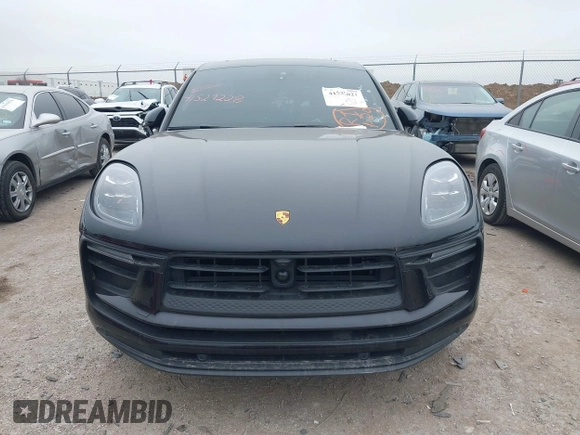 2022 Porsche Macan with VIN WP1AA2A52NLB06879, listed as a IAAI auction lot 41529228 with 34,309 mi miles and . Bid and sale history available at DreamBid. Image 12.