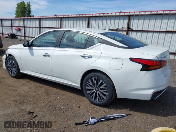 2025 Nissan Altima SV with VIN 1N4BL4DW5SN358521, listed as a IAAI auction lot 42213920 with 5,287 mi miles and . Bid and sale history available at DreamBid. Image 3.