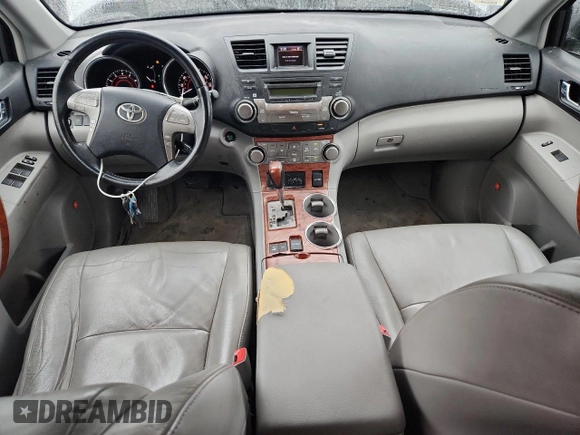 2010 Toyota Highlander Limited z VIN 5TDDK3EH2AS024908, wystawiony jako Copart lot #63053825 z przebiegiem 231 024 mil mil oraz Czysty tytuł • Clean title. Historia ofert i sprzedaży dostępna na DreamBid. Obrazek 8.