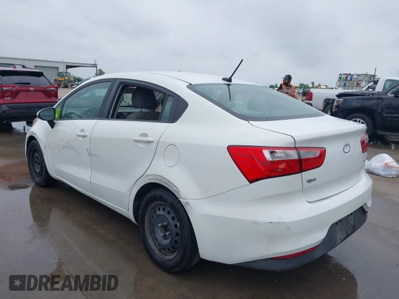 2017 Kia Rio LX z VIN KNADM4A37H6005689, wystawiony jako IAAI lot #42117199 z przebiegiem 117 184 mil mil oraz . Historia ofert i sprzedaży dostępna na DreamBid. Obrazek 3.