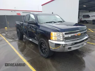 2012 Chevrolet Silverado 1500 LT with VIN 1GCRCSE08CZ273769, listed as a IAAI auction lot 41839889 with 156,424 mi miles. Bid and sale history available at carsss.com. Image 1.