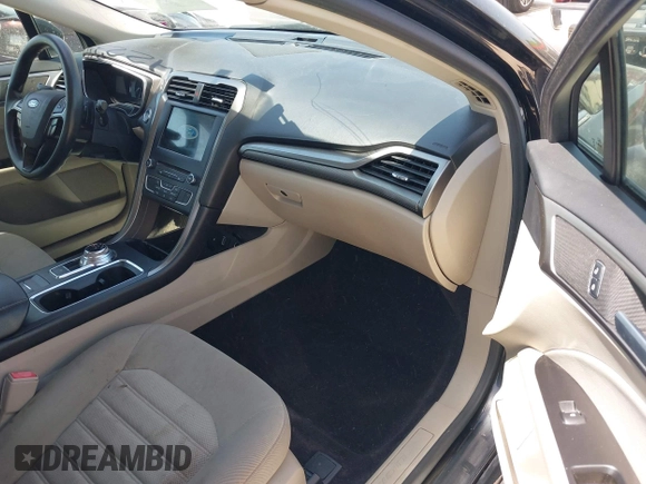 2017 Ford Fusion SE z VIN 3FA6P0HDXHR198388, wystawiony jako IAAI lot #42231069 z przebiegiem 143 709 mil mil oraz . Historia ofert i sprzedaży dostępna na DreamBid. Obrazek 5.