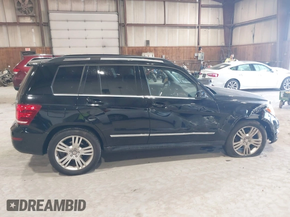 2015 Mercedes-Benz GLK with VIN WDCGG8JB0FG364079, listed as a IAAI auction lot 42096003 with 113,571 mi miles. Bid and sale history available at carsss.com. Image 13.