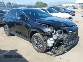 2025 Lexus NX 350h z VIN 2T2AKCEZ5SC035967, wystawiony jako IAAI lot #42301335 z przebiegiem 29 027 mil mil oraz . Historia ofert i sprzedaży dostępna na DreamBid. Obrazek 1.