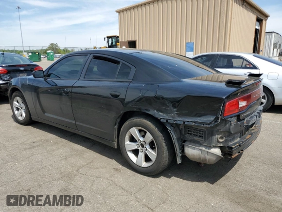 2013 Dodge Charger SE z VIN 2C3CDXBG7DH537104, wystawiony jako Copart lot #57049005 z przebiegiem 168 618 mil mil oraz Szkody całkowita. Historia ofert i sprzedaży dostępna na DreamBid. Obrazek 2.