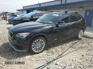 2015 BMW X1 sDrive28i z VIN WBAVM1C51FV314997, wystawiony jako Copart lot #54591275 z przebiegiem Nie podano mil oraz Czysty tytuł • Clean title. Historia ofert i sprzedaży dostępna na DreamBid. Obrazek 1.