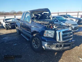 2005 Ford Super Duty F-250 XL with VIN 1FTNX20555EB77243, listed as a IAAI auction lot 41095006 with 1 mi miles. Bid and sale history available at carsss.com. Image 1.