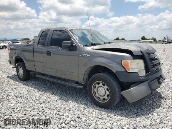 2013 Ford F-150 XL z VIN 1FTEX1EM4DKE77706, wystawiony jako Copart lot #57759535 z przebiegiem 180 754 mil mil oraz Szkoda całkowita • Salvage title. Historia ofert i sprzedaży dostępna na DreamBid. Obrazek 4.