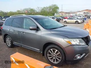 2016 Nissan Pathfinder SV with VIN 5N1AR2MN9GC629224, listed as a IAAI auction lot 42069279 with 172,227 mi miles. Bid and sale history available at carsss.com. Image 13.