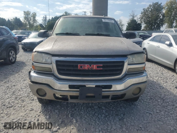 2005 GMC Sierra 1500HD SLT z VIN 1GTGK13U25F895511, wystawiony jako Copart lot #72173084 z przebiegiem 188 070 mil mil oraz Tytuł czysty. Historia ofert i sprzedaży dostępna na DreamBid. Obrazek 5.