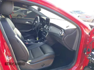 2019 Mercedes-Benz GLA 250 z VIN WDCTG4GB0KJ618482, wystawiony jako IAAI lot #41701212 z przebiegiem 57 849 mil mil oraz . Historia ofert i sprzedaży dostępna na DreamBid. Obrazek 5.