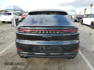 2024 Porsche Cayenne z VIN WP1BA2AY2RDA50764, wystawiony jako Copart lot #44227545 z przebiegiem 21 690 mil mil oraz Szkoda całkowita • Salvage title. Historia ofert i sprzedaży dostępna na DreamBid. Obrazek 6.