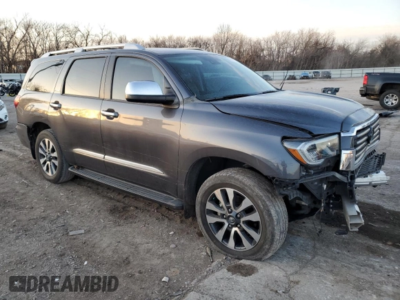2020 Toyota Sequoia Limited with VIN 5TDKY5G1XLS075142, listed as a Copart auction lot 88952165 with 39,847 mi miles and Salvage Title. Bid and sale history available at carsss.com. Image 4.