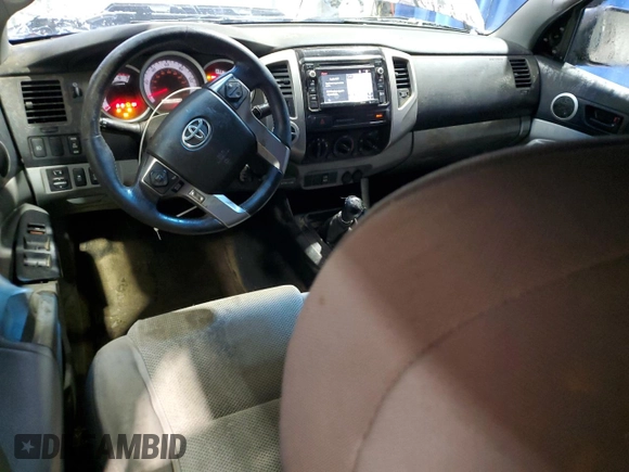 2015 Toyota Tacoma with VIN 5TFLU4EN2FX130150, listed as a Copart auction lot 43867045 with 135,843 mi miles and Salvage title. Bid and sale history available at DreamBid. Image 8.