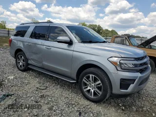2022 Ford Expedition Max XLT z VIN 1FMJK1HT1NEA32142, wystawiony jako Copart lot #62789404 z przebiegiem 17 129 mil mil oraz Szkoda całkowita • Salvage title. Historia ofert i sprzedaży dostępna na DreamBid. Obrazek 4.