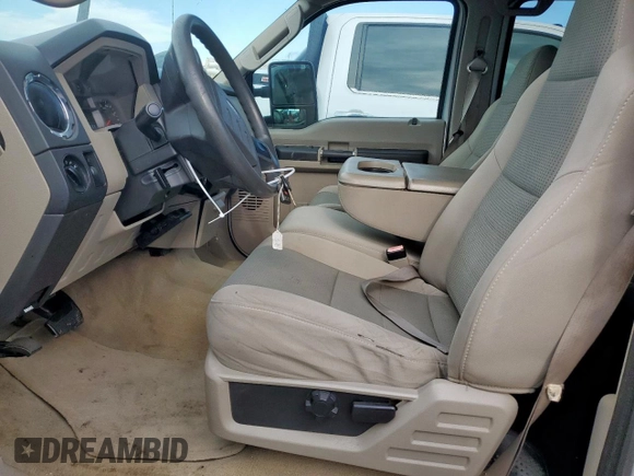 2008 Ford F-350 z VIN 1FTWW32R48ED79122, wystawiony jako Copart lot #59936295 z przebiegiem Nie podano mil oraz Czysty tytuł • Clean title. Historia ofert i sprzedaży dostępna na DreamBid. Obrazek 7.